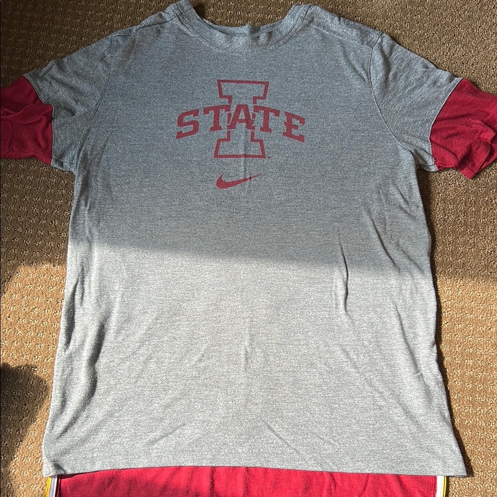 Nike Gray and Red Short Sleeve Tee